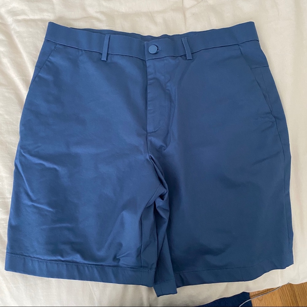Men’s Banana Republic 9" Slim Core Temp Short